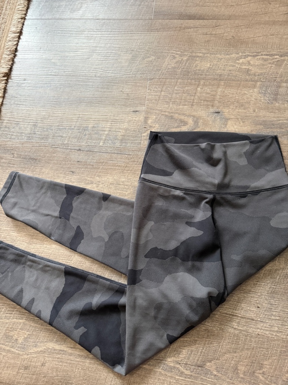 aerie Black & Gray Camo High-Waist Leggings
